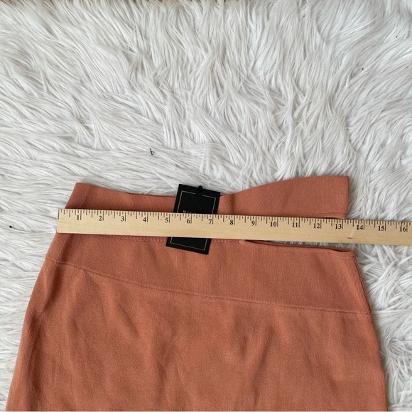 REVOLVE Cut out Skirt and Top Size X-Large - Picture 10 of 16